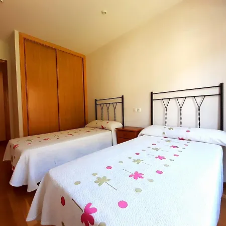 Horreos Y Playa Combarro 폰테베드라